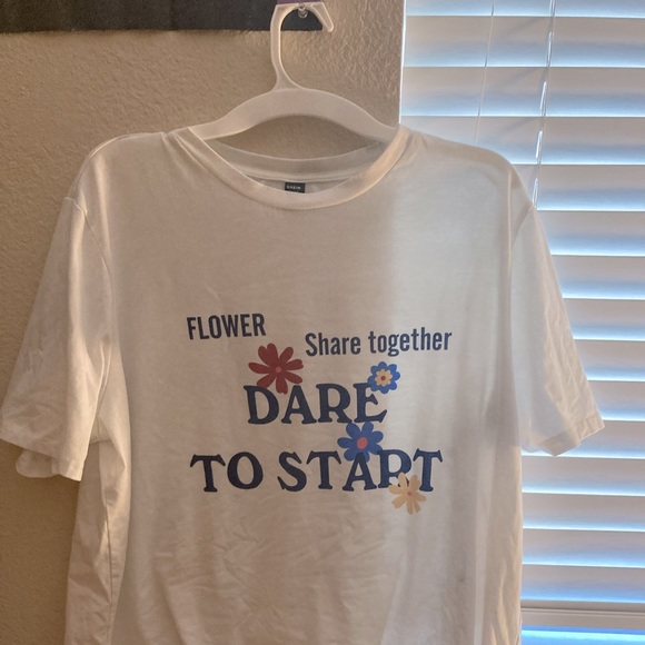 Graphic T Shirt - Picture 1 of 2